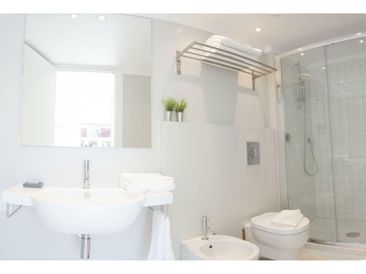 Tigelliotre Bed And Breakfast Cagliari Esterno foto
